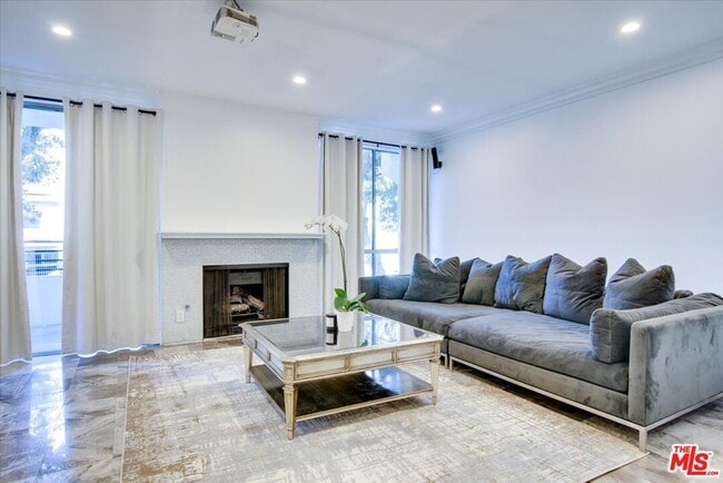 property at 1909 Pelham Ave