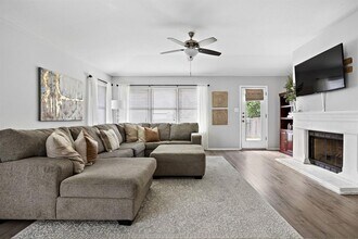 1202 Highland Dr in Cedar Park, TX - Building Photo - Building Photo