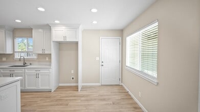 414 Rio Del Mar in American Canyon, CA - Building Photo - Building Photo