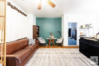 11 STREET, Unit 1A in Brooklyn, NY - Foto de edificio - Building Photo