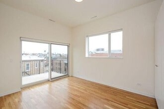 1505 N Milwaukee Ave in Chicago, IL - Building Photo - Building Photo