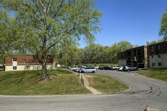 La Hacienda in Kansas City, KS - Building Photo - Building Photo