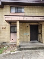 806 SW 64th Terrace in Gainesville, FL - Building Photo