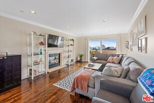 1246 Armacost Ave in Los Angeles, CA - Building Photo