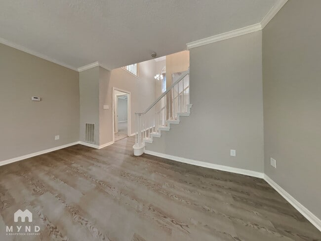 104 Lake Point Ct in League City, TX - Building Photo - Building Photo