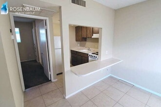 9230 N 6th St in Phoenix, AZ - Foto de edificio - Building Photo