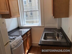 1185 Boylston St, Unit 22 in Boston, MA - Building Photo