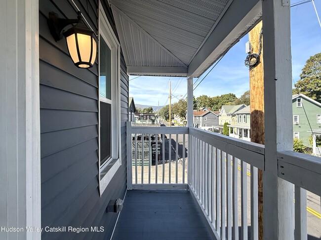14 Livingston St in Saugerties, NY - Building Photo - Building Photo
