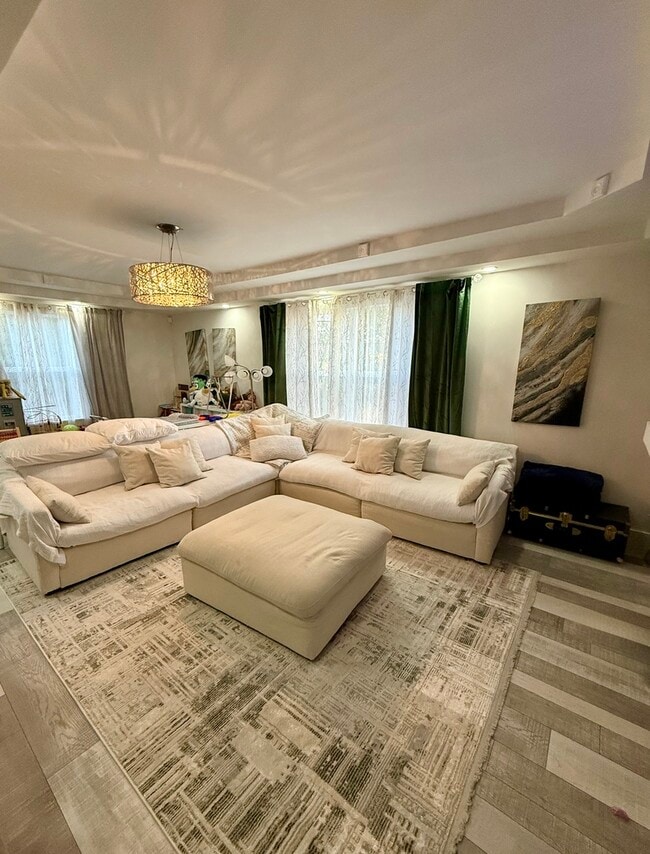 7825 Banks St in Justice, IL - Building Photo - Building Photo