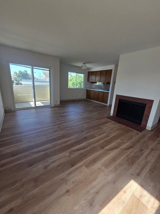 3124 Yosemite Ave, Unit 3