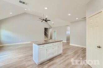 5617 Kerry Ln in Garland, TX - Building Photo - Building Photo