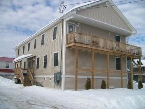 24 Cottage St in Norway, ME - Foto de edificio