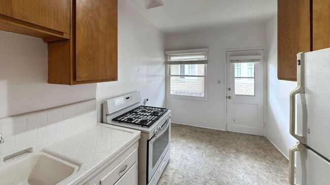 25 19th Ave in Los Angeles, CA - Building Photo - Building Photo