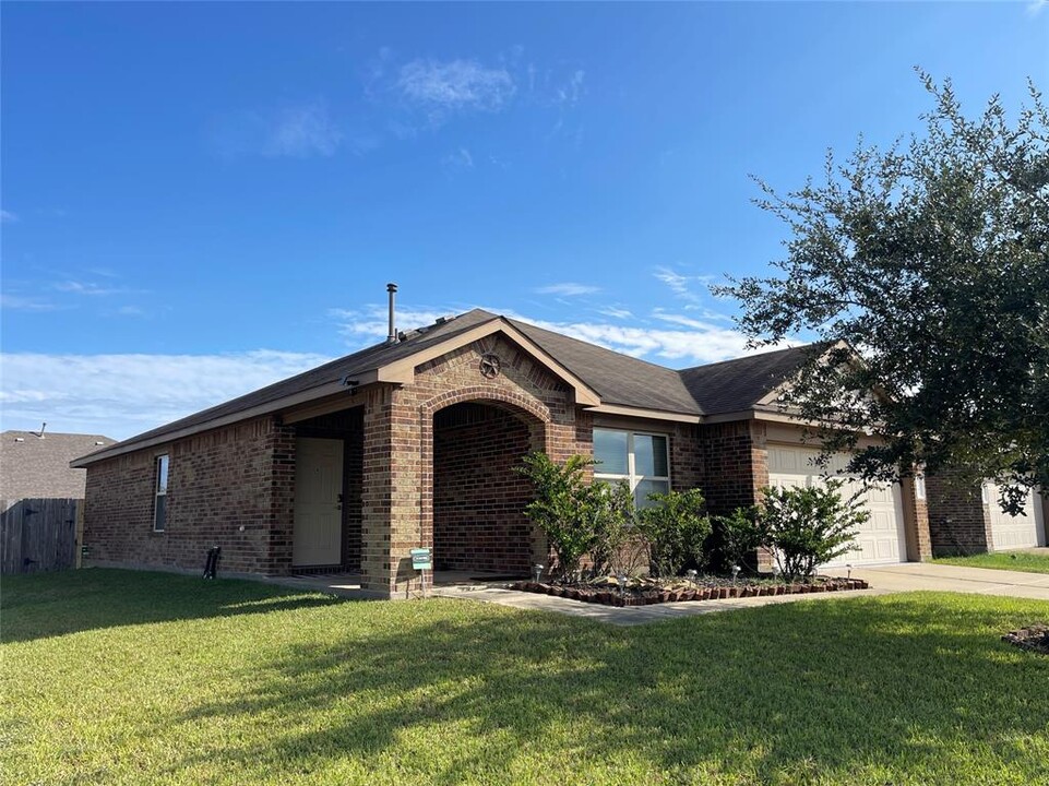 9203 Adobe Sky Ct in Richmond, TX - Foto de edificio