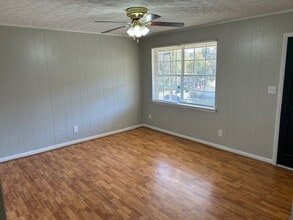 809 Beck Rd in Oxford, AL - Building Photo - Building Photo