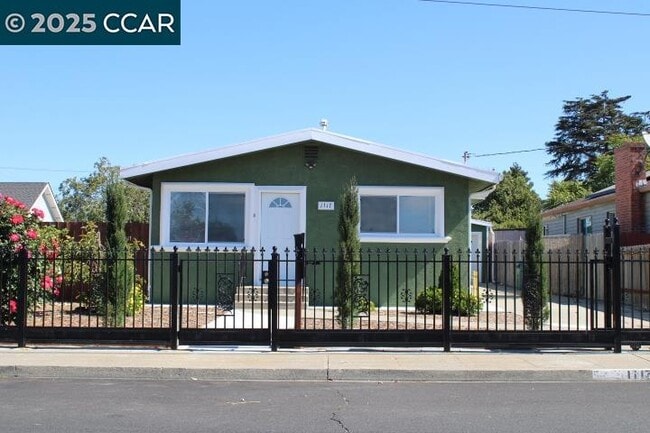 property at 1117 Palmer Ave