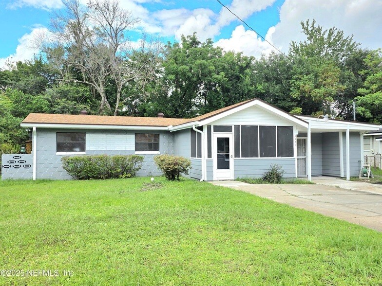 4951 Dallen Lea Dr in Jacksonville, FL - Building Photo