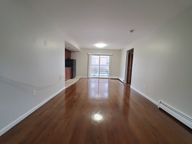 184 Fairview Ave in Jersey City, NJ - Building Photo - Building Photo