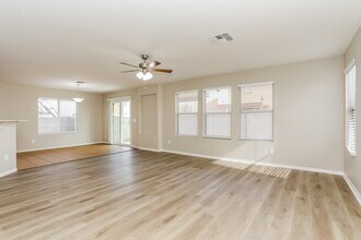 6809 S Parliament Dr in Tucson, AZ - Foto de edificio - Building Photo