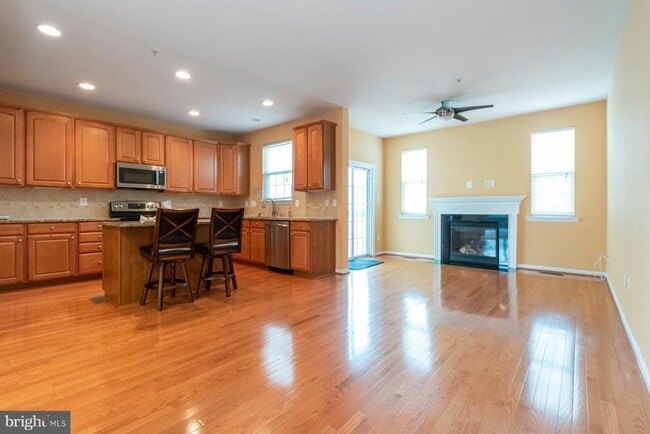 903 Indigo Bunting Ln in Glen Burnie, MD - Building Photo - Building Photo