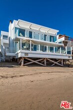 25212 Malibu Rd in Malibu, CA - Building Photo - Building Photo