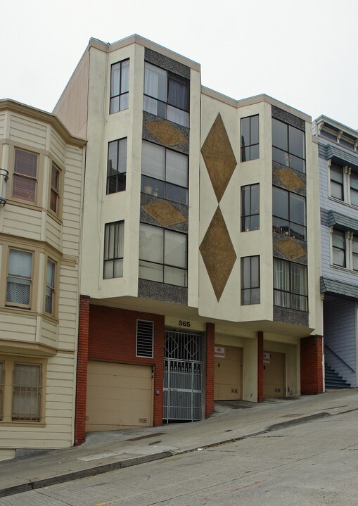 365 Vallejo St in San Francisco, CA - Building Photo