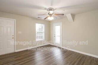 1640 Golf Club Ln in Clarksville, TN - Building Photo - Building Photo