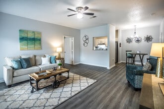 Modena at Mallard Creek in Horn Lake, MS - Foto de edificio - Interior Photo