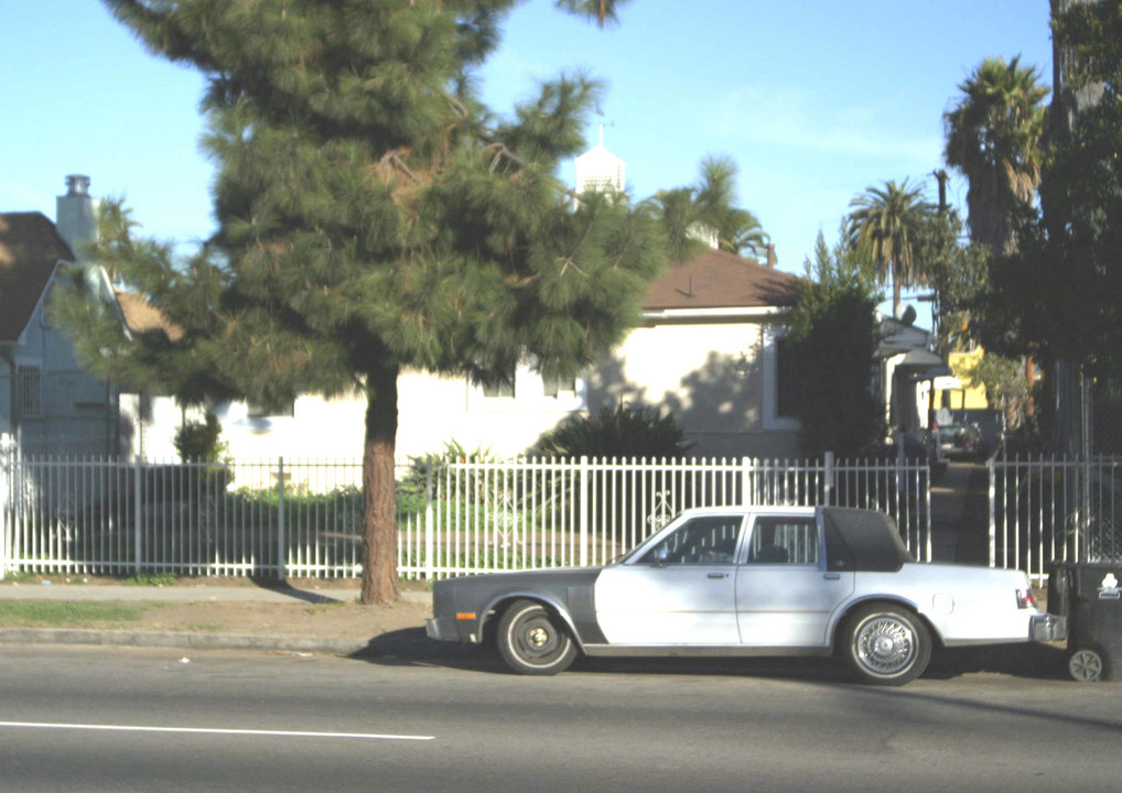 1219 W Martin Luther King Jr Blvd in Los Angeles, CA - Building Photo