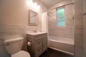 2923 N Whipple St-Unit -2 in Chicago, IL - Building Photo - Building Photo