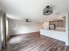 15011 Caspian Tern Ct in North Fort Myers, FL - Building Photo - Building Photo