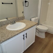 1050 E Cactus Ave-Unit -2059 in Las Vegas, NV - Foto de edificio - Building Photo