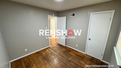 3056 Arrendale St in Memphis, TN - Foto de edificio - Building Photo