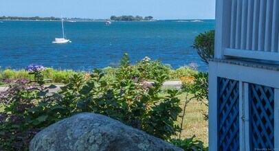 86 E Shore Ave in Groton, CT - Building Photo - Building Photo