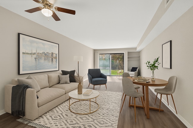 Pembroke Lake Apartments