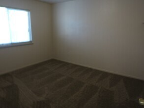 324 Soaring Way in Fernley, NV - Building Photo - Building Photo