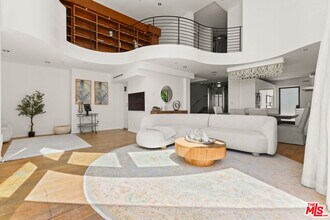 1719 Appian Wy in Santa Monica, CA - Building Photo - Building Photo