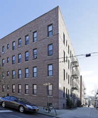 4401 34th Ave in Astoria, NY - Foto de edificio - Building Photo