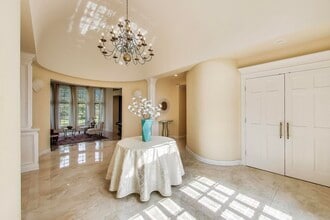 1920 Wedgewood Dr in Lake Forest, IL - Building Photo - Building Photo