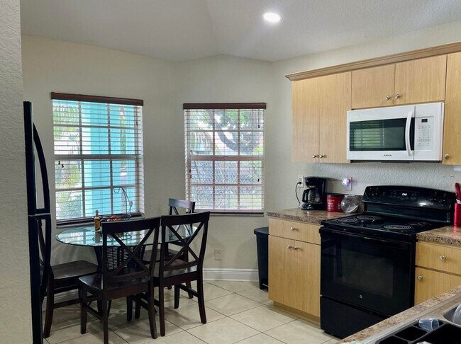 property at 323 S F St