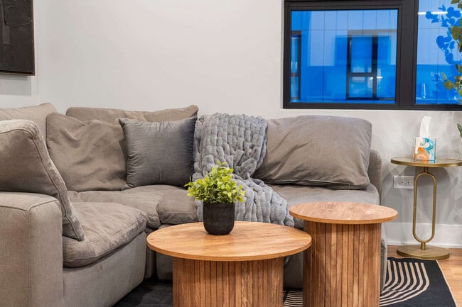 6044 N Winthrop Ave, Unit ID1359788P in Chicago, IL - Building Photo - Building Photo