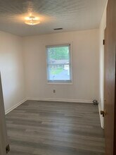 106 Maywood St in Blacksburg, VA - Foto de edificio - Building Photo