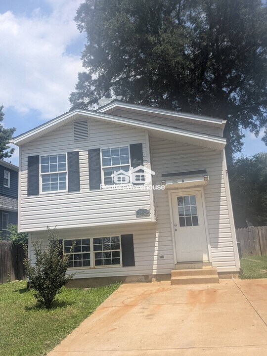 1629 Millstone Dr in Edgewater, MD - Building Photo