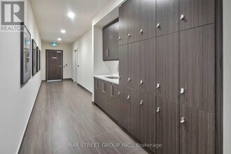 5180 Yonge St in Toronto, ON - Building Photo - Building Photo