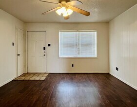 2308 74th St in Lubbock, TX - Building Photo - Building Photo