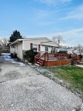 4737 E 174th St in Cleveland, OH - Building Photo - Building Photo