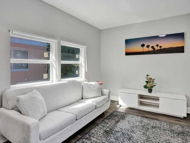 3204 NE 9th St, Unit SI ID1503954P