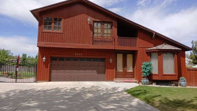 property at 9650 Buttonwood Dr