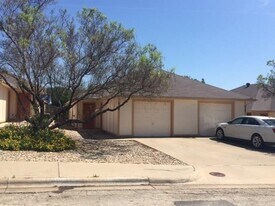 1454 Walters Dr in Granbury, TX - Building Photo