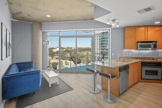 801 Ash St, Unit 1502 in San Diego, CA - Building Photo - Building Photo